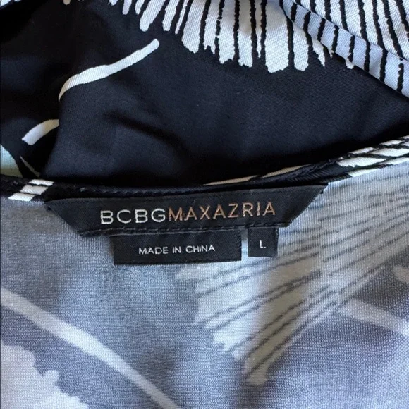 BCBGMaxAzria lPatterned Midi Dress - Picture 4 of 4